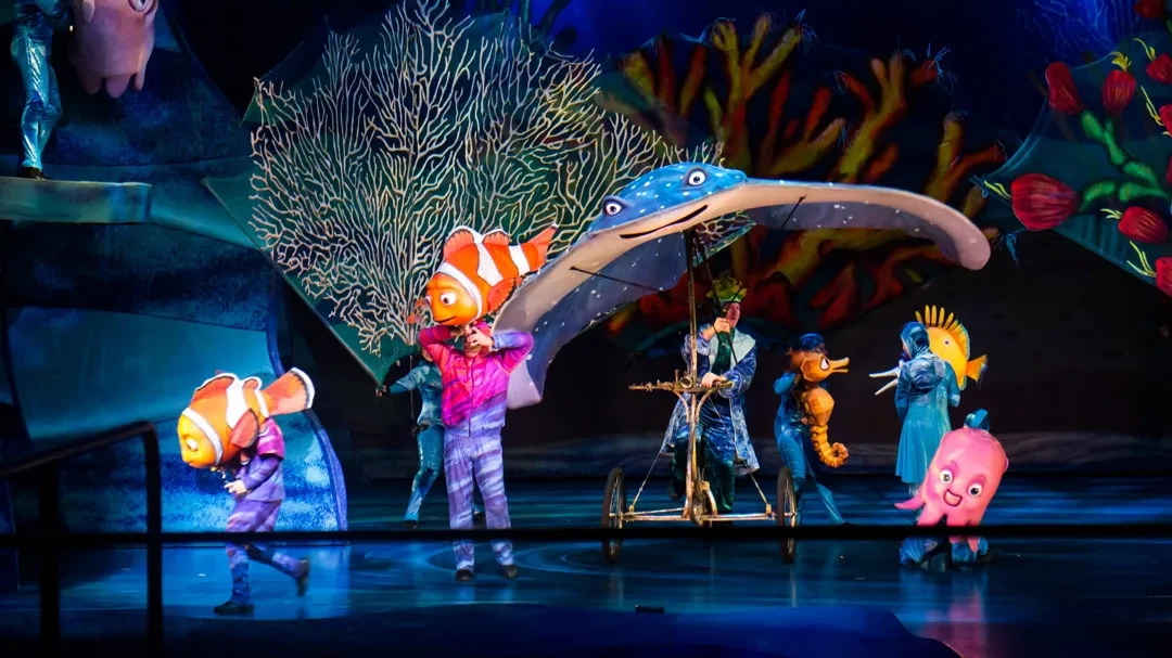 Mr Ray - Finding Nemo The Musical - Animal Kingdom Attraction