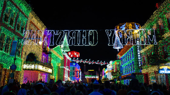Osbourne-Family-Spectacle-of-Dancing-Lights-WDW