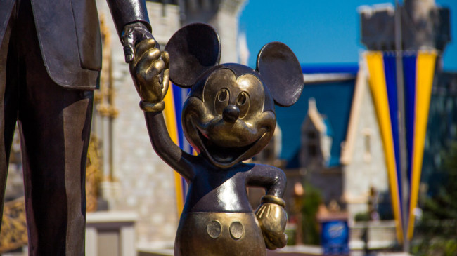Mickey-Mouse-Disney-World-Best-Tips