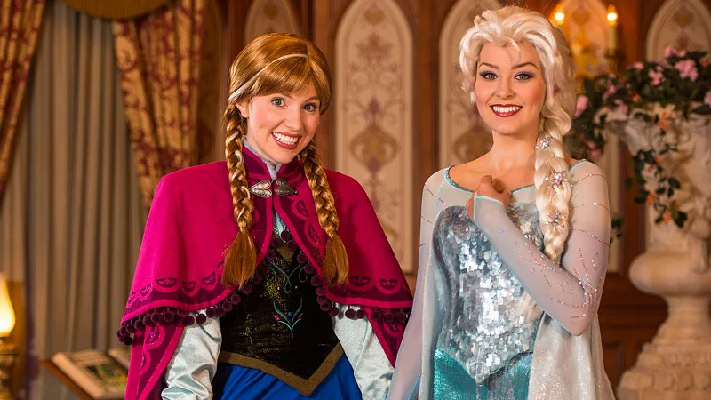 Anna & Elsa at Disney World