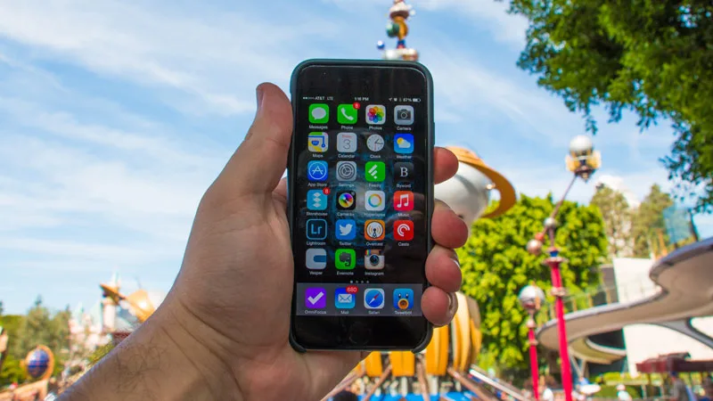Disneyland - iPhone6 Guide2WDW