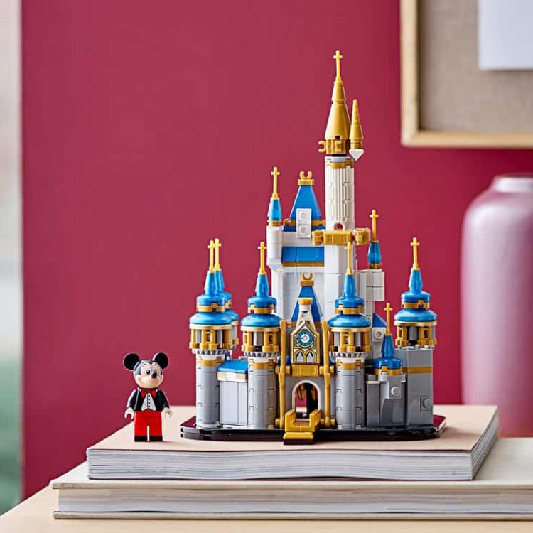 Disney Lego Mini Castle - 50th Anniversary Set