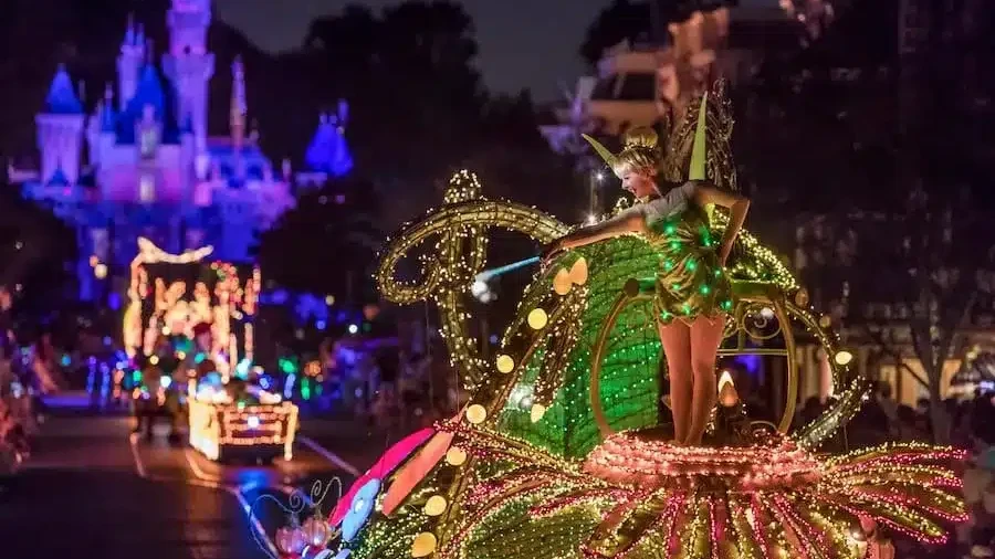 Main Street Electrical Parade - Disneyland Entertainment