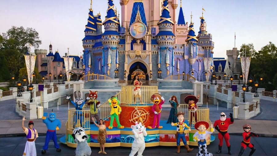 Disney Adventure Friends Cavalcade - Magic Kingdom
