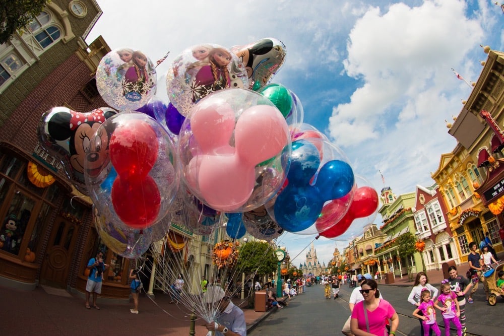 Balloons on Main Street - Magic Kingdom Tips