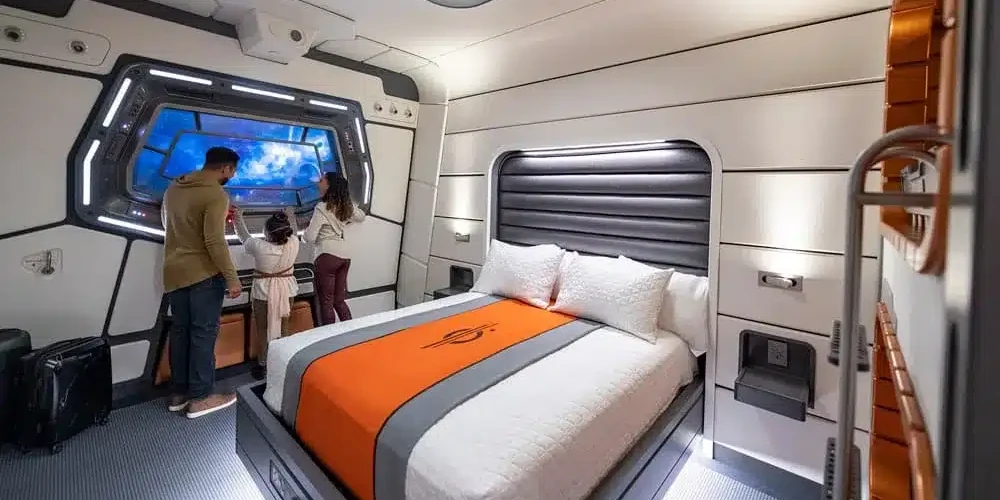 Star Wars Galactic Starcruiser Cabin