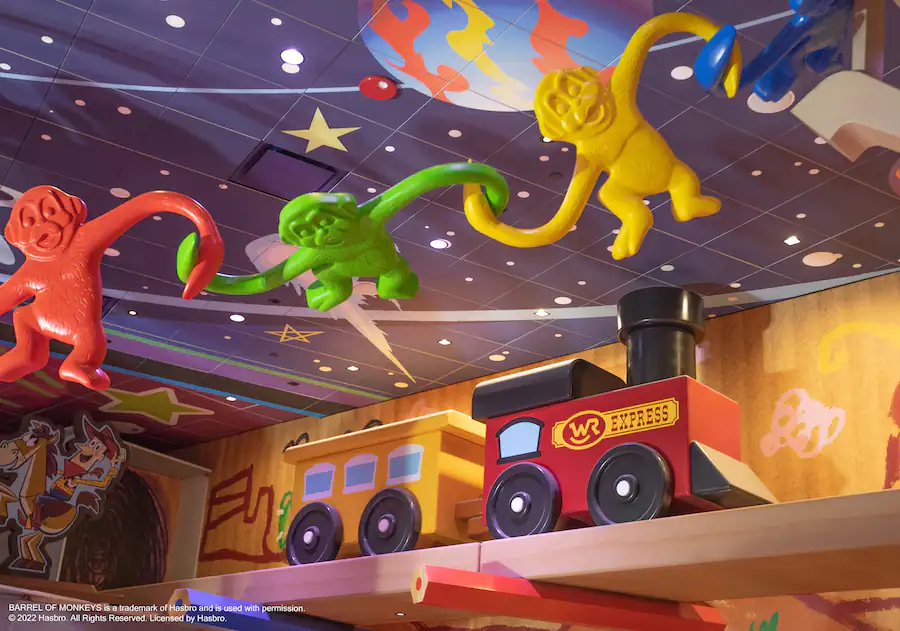 Roundup Rodeo Barbecue - Toy Story Land Restaurant - Monkeys Decoration - Disney World Dining
