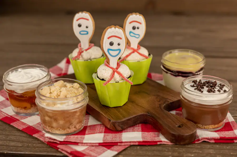 Desserts - Roundup Rodeo BBQ - Toy Story Restaurant Menu