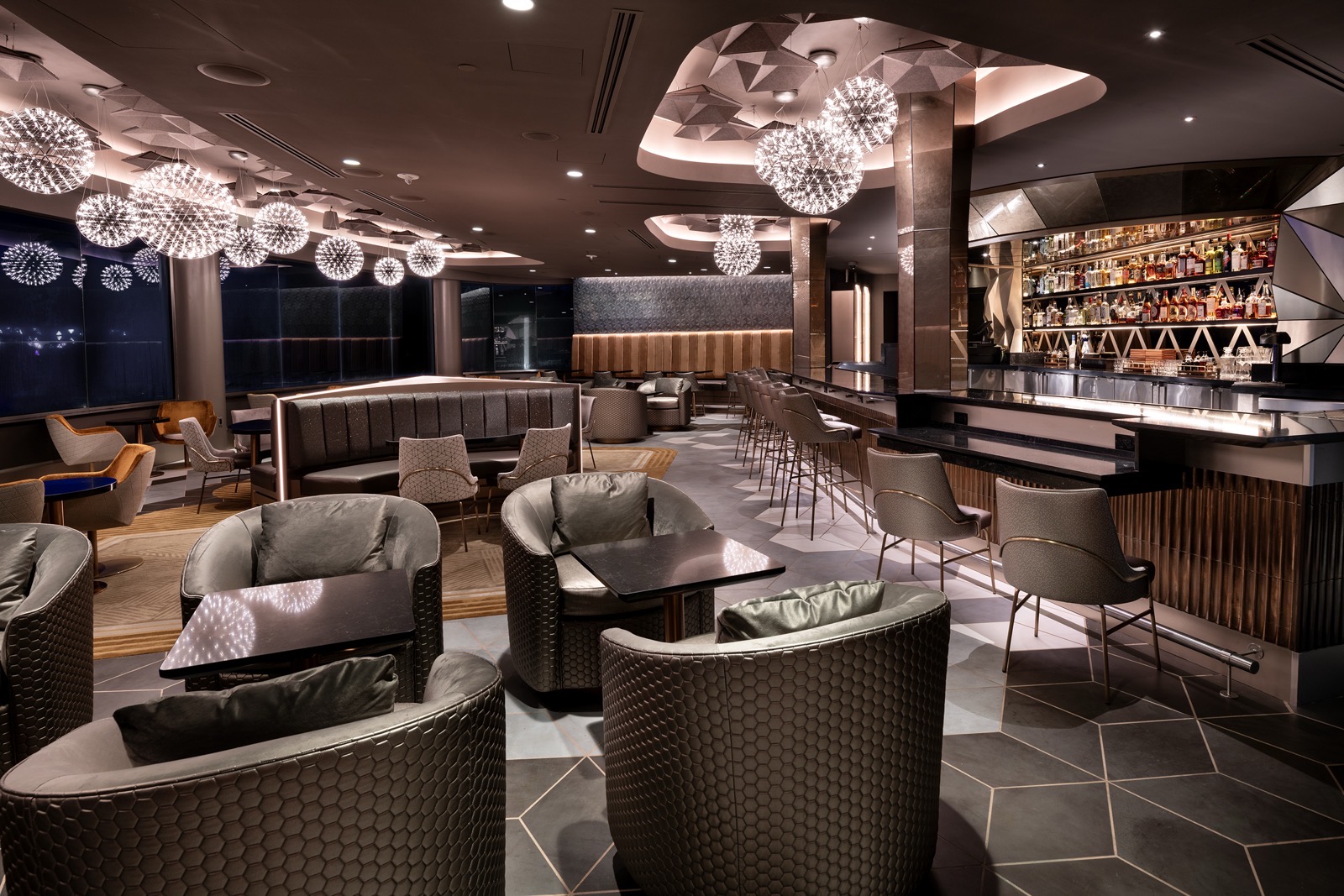 GEO-82 Lounge 01