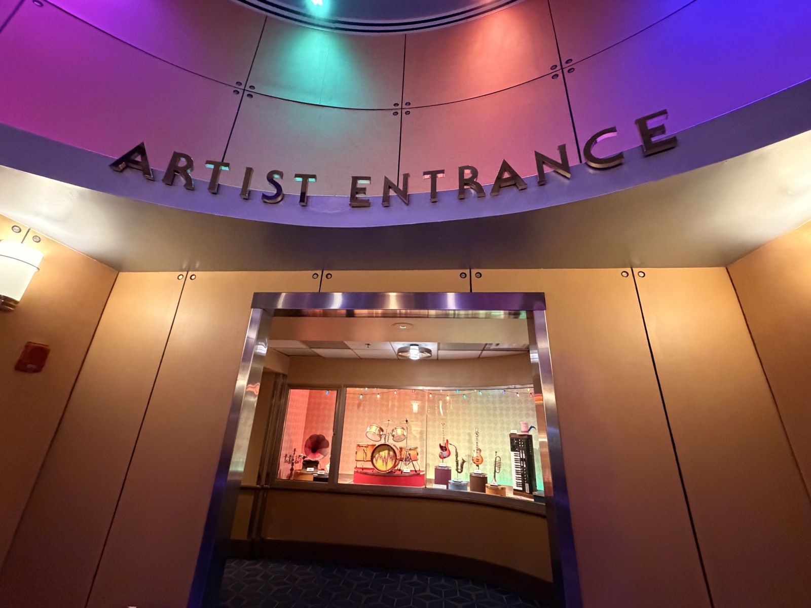 Artist Entrance - Rock N Roller Coaster Starring The Muppets - Hollywood Studios Ride - Guide2WDW