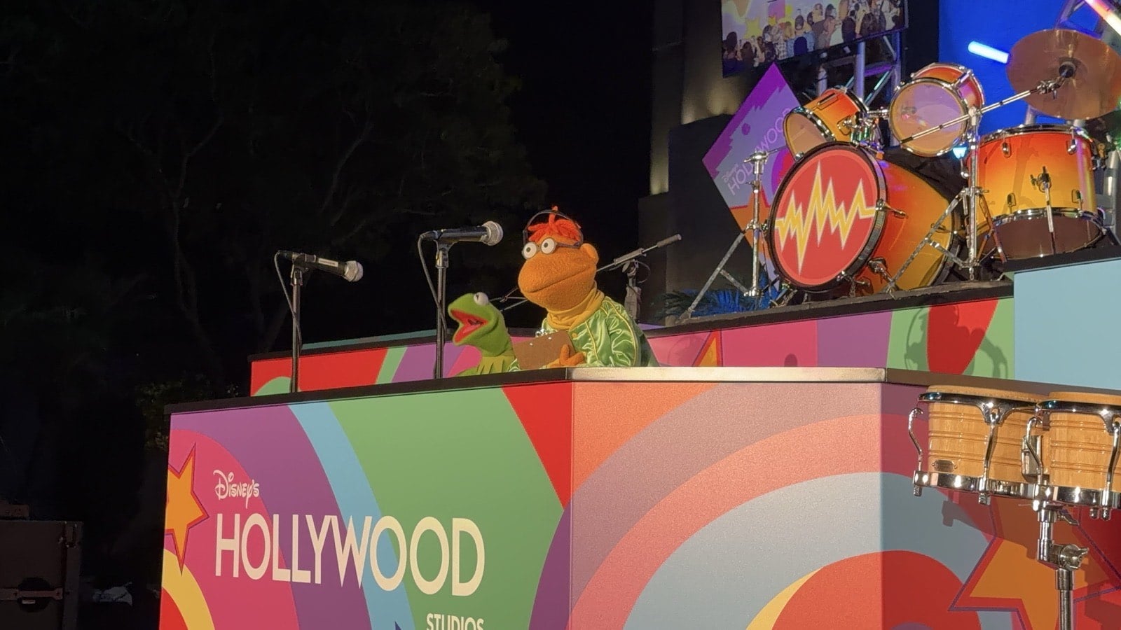 Grand Opening Party with Scooter and Kermit - Rock N Roller Coaster Starring The Muppets - Hollywood Studios Ride - Guide2WDW