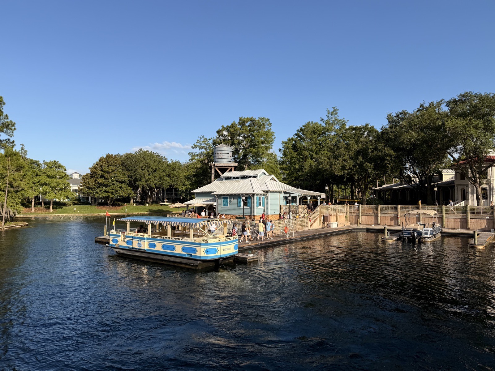River Boat - Port Orleans Riverside - Guide2WDW